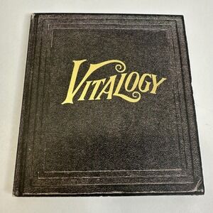 Pearl Jam Vitalogy CD 1994 Epic Records EK 66900 Grunge Alternative Rock Digipak